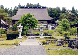 本寺正法寺本堂（国指定重要文化財）